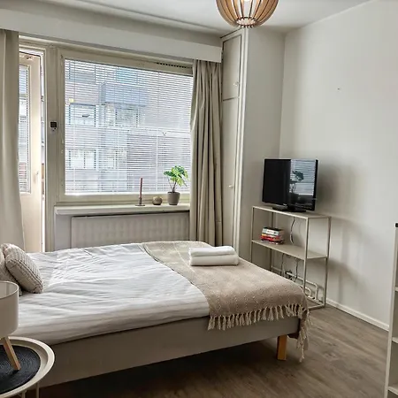 Compact With Balcony In The Center *