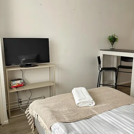 Apartamento Compact With Balcony In The Center *